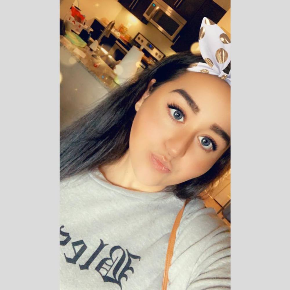 Meet your Posher, Amber